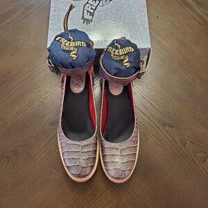Women's Freebird Marlon shoes size 12